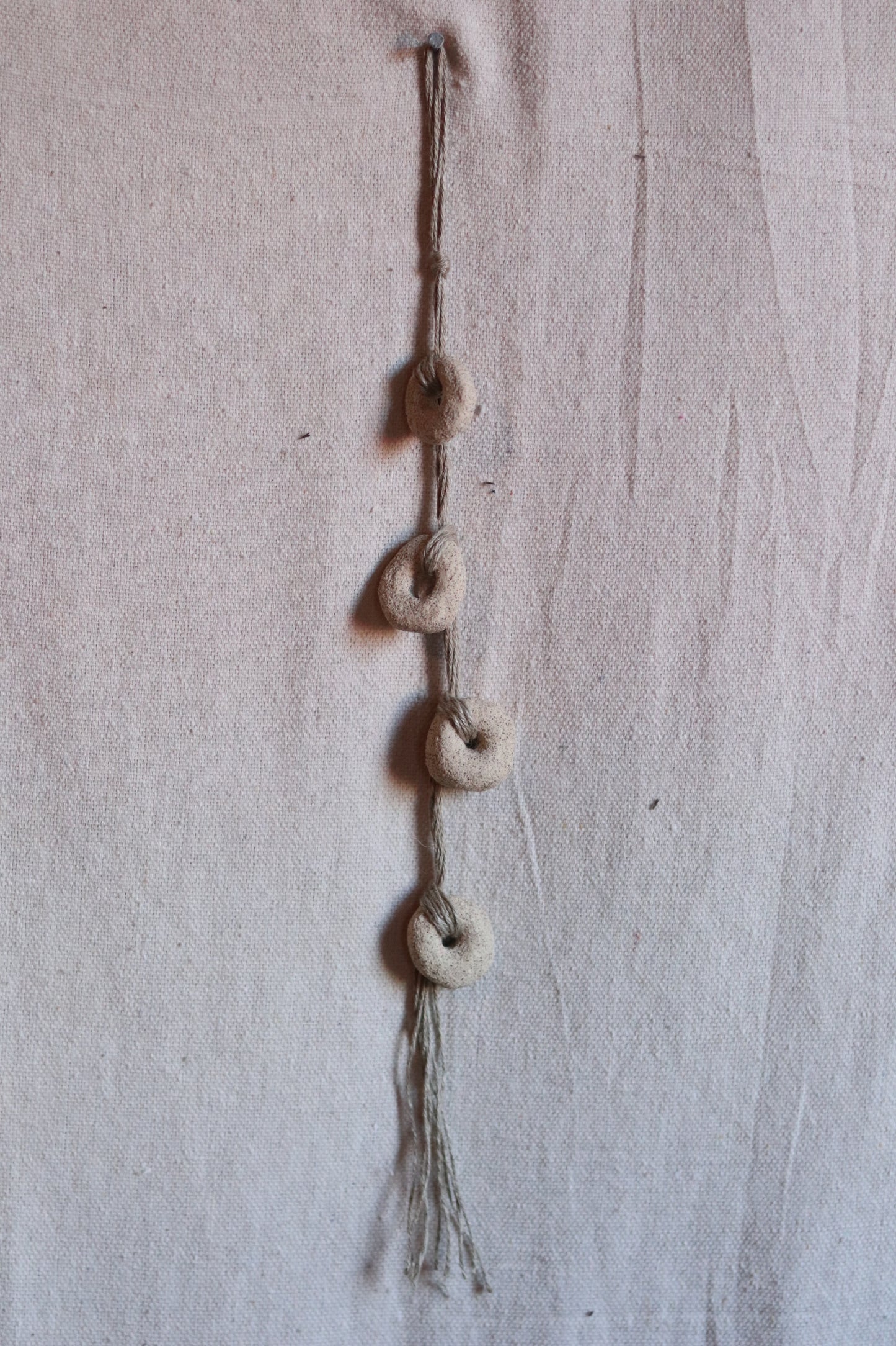16" Gathered Earth Ogránica Wall Hanging