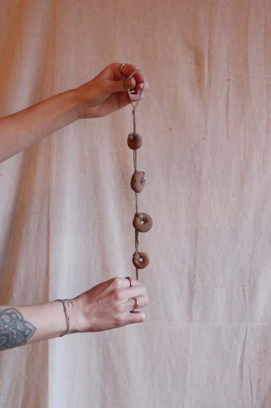 16" Gathered Earth Ogránica Wall Hanging