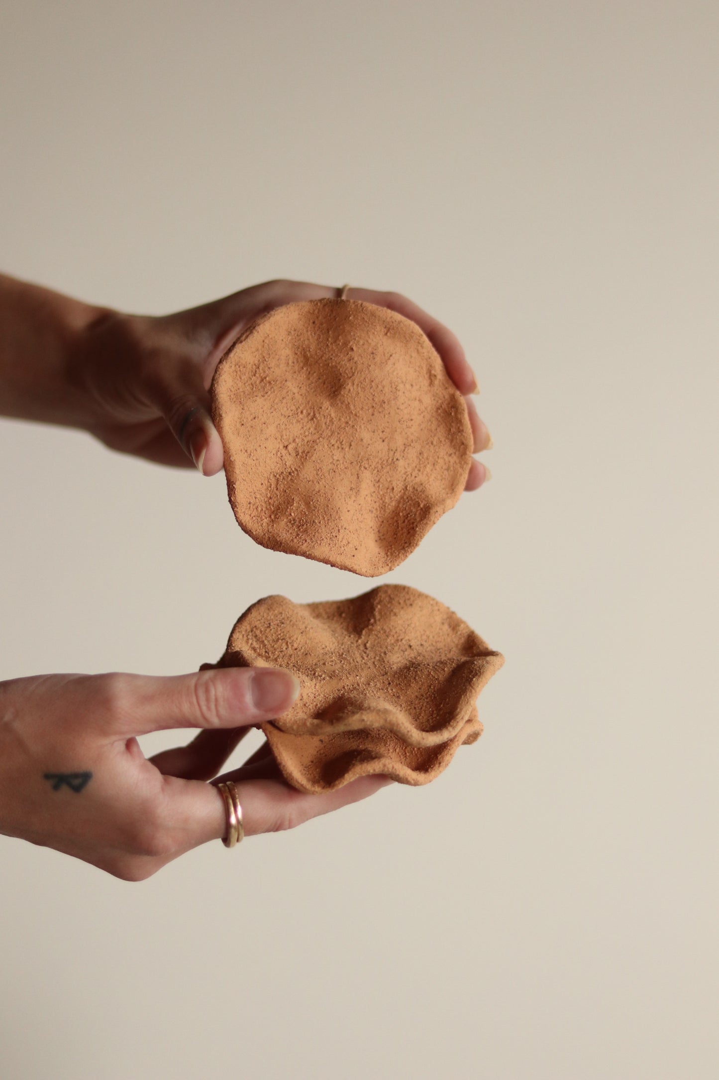 Gathered Earth Orgánica Ring Dish